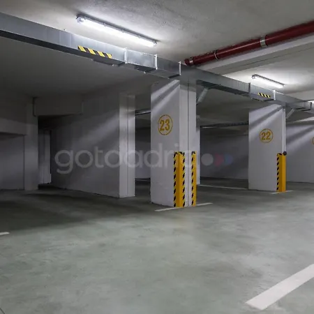 Exclusive Penthouse Big Blue With Private Jacuzzi Apartman Makarska