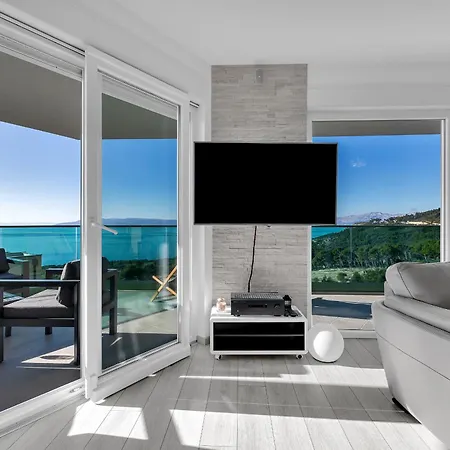 Apartman Exclusive Penthouse Big Blue With Private Jacuzzi