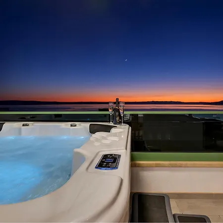 Apartman Exclusive Penthouse Big Blue With Private Jacuzzi *