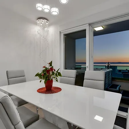 Apartman Exclusive Penthouse Big Blue With Private Jacuzzi