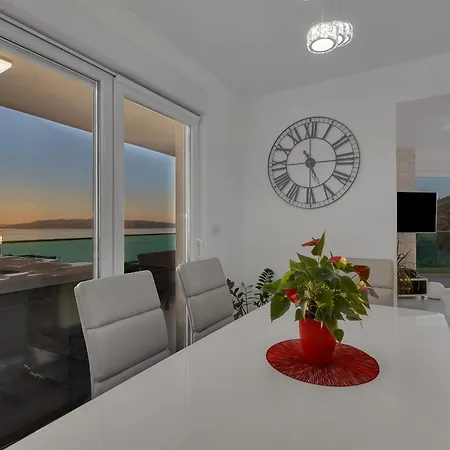 Exclusive Penthouse Big Blue With Private Jacuzzi *