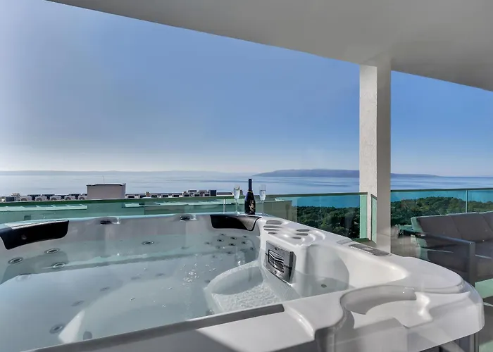 Exclusive Penthouse Big Blue With Private Jacuzzi * Makarska