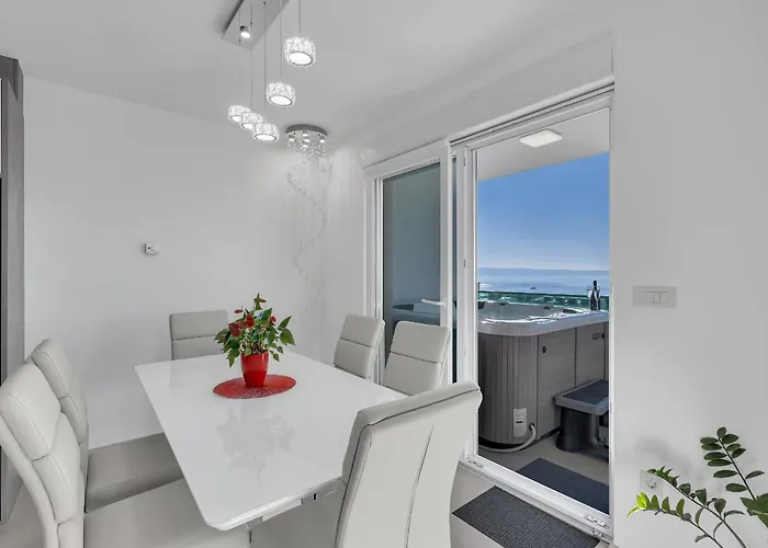 Exclusive Penthouse Big Blue With Private Jacuzzi Makarska