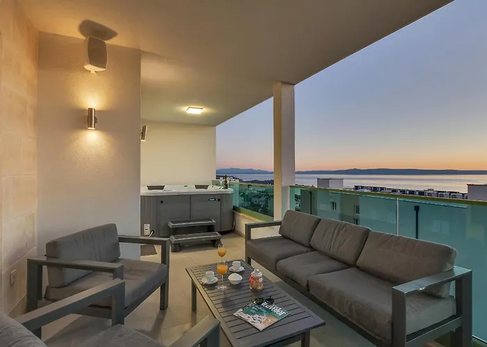 Exclusive Penthouse Big Blue With Private Jacuzzi Apartment *