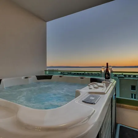 Exclusive Penthouse Big Blue With Private Jacuzzi * Makarska