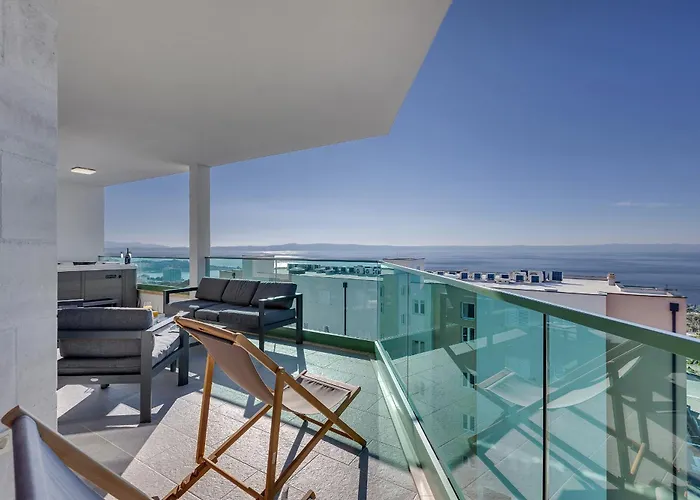 Exclusive Penthouse Big Blue With Private Jacuzzi Апартаменти *