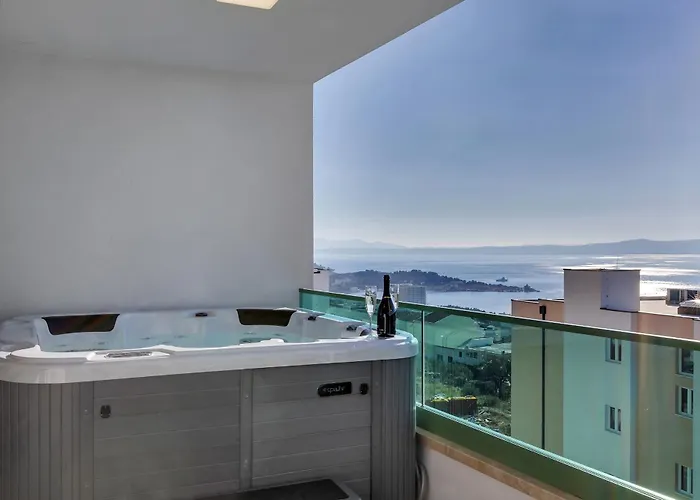 Exclusive Penthouse Big Blue With Private Jacuzzi