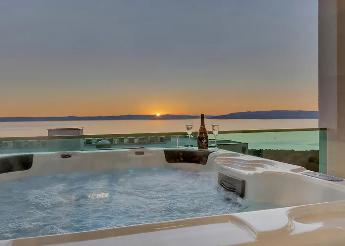 Апартаменти Exclusive Penthouse Big Blue With Private Jacuzzi *