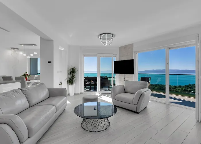 Exclusive Penthouse Big Blue With Private Jacuzzi Апартаменти